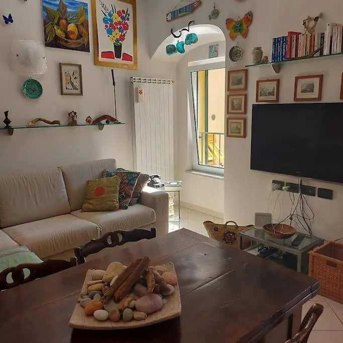 Casa vacanze La Terrazza del Gatto. Toirano Appartamento