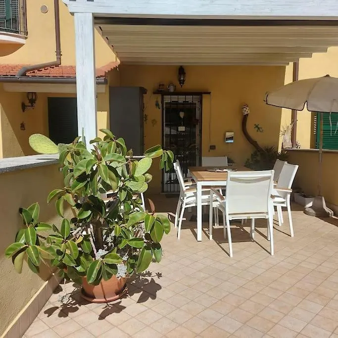 Casa vacanze La Terrazza del Gatto. Toirano